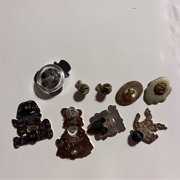 Assorted Pins Set - Picture 2 of 6